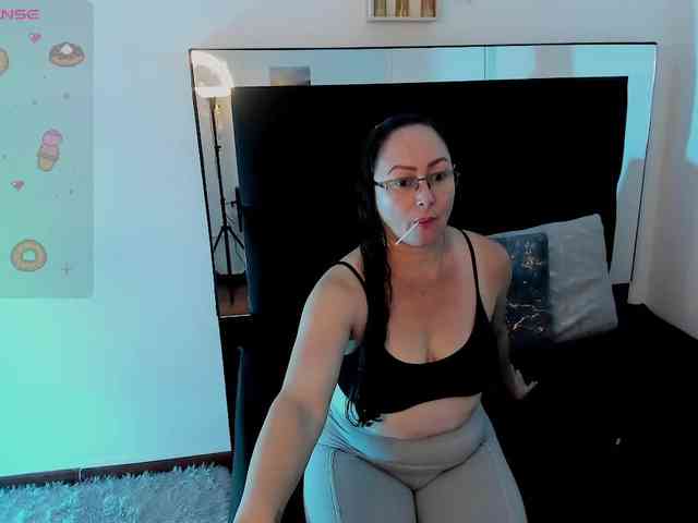 Milly-Sanchez webcam