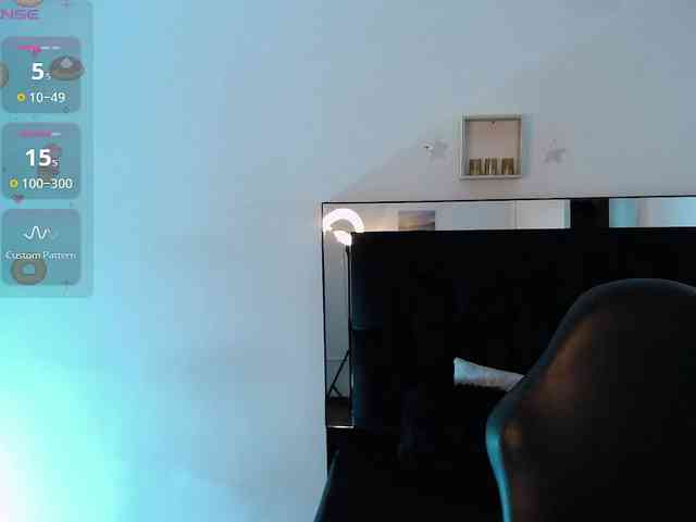 Milly-Sanchez webcam