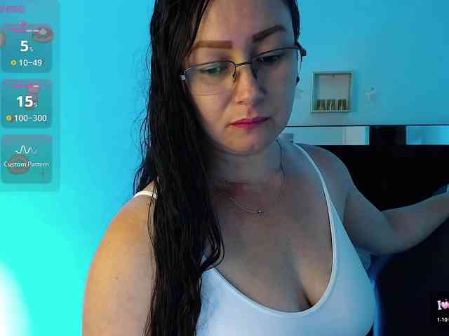 Milly-Sanchez webcam