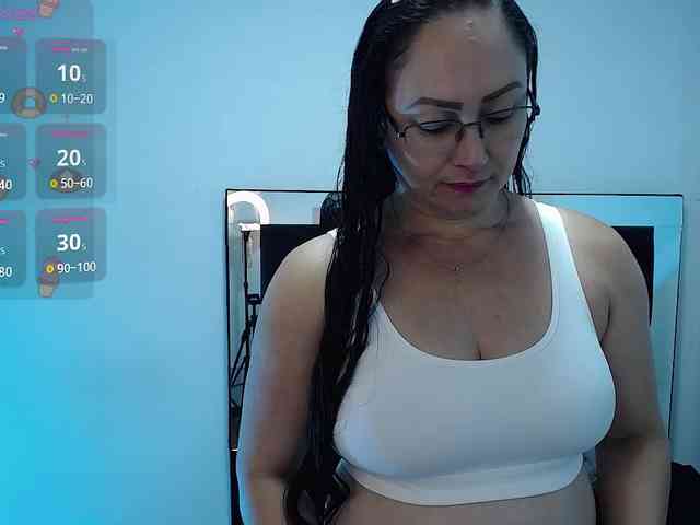 Milly-Sanchez webcam