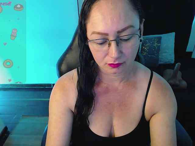 Milly-Sanchez webcam