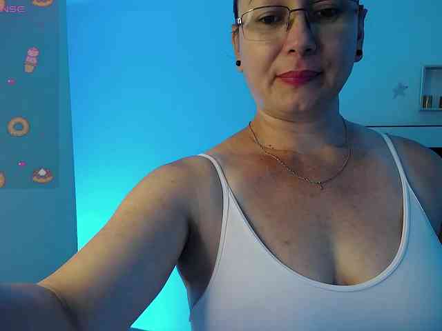 Milly-Sanchez webcam