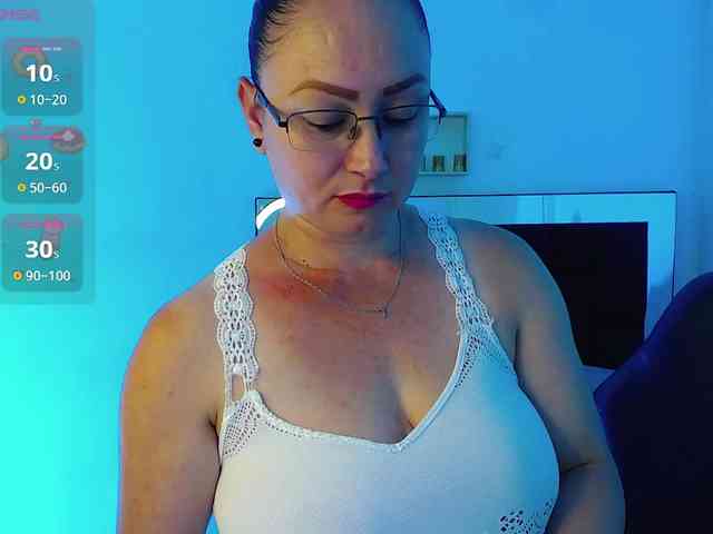 Milly-Sanchez webcam