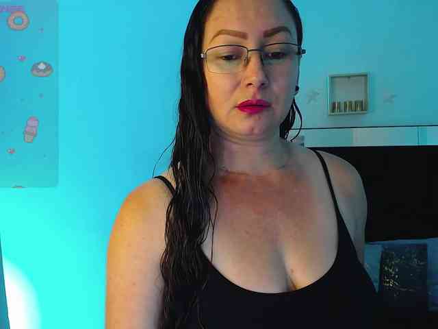 Milly-Sanchez webcam