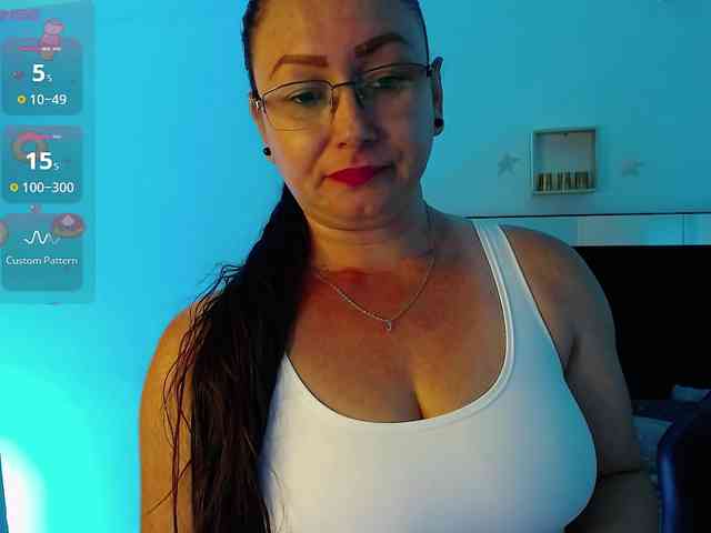 Milly-Sanchez webcam