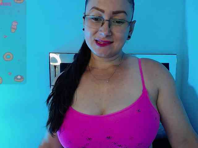 Milly-Sanchez webcam