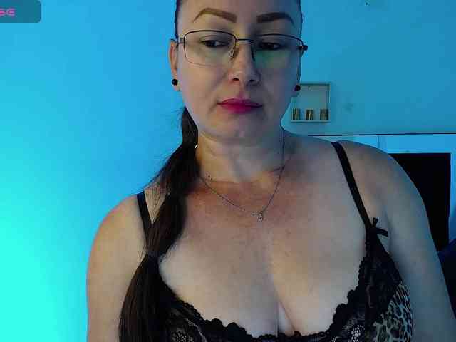 Milly-Sanchez webcam