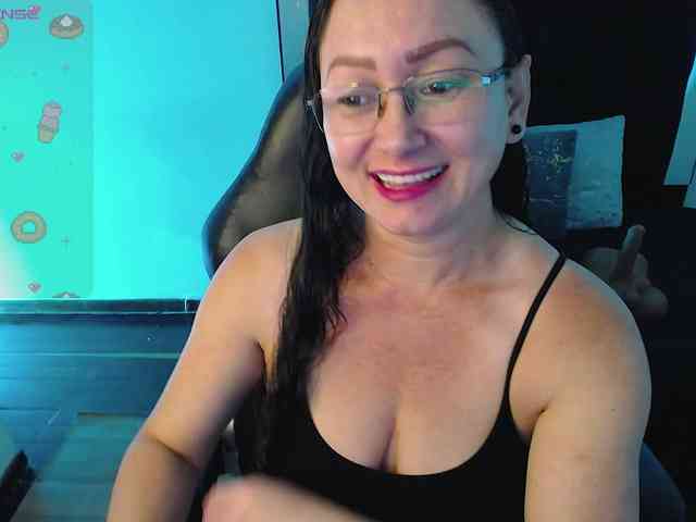 Milly-Sanchez webcam