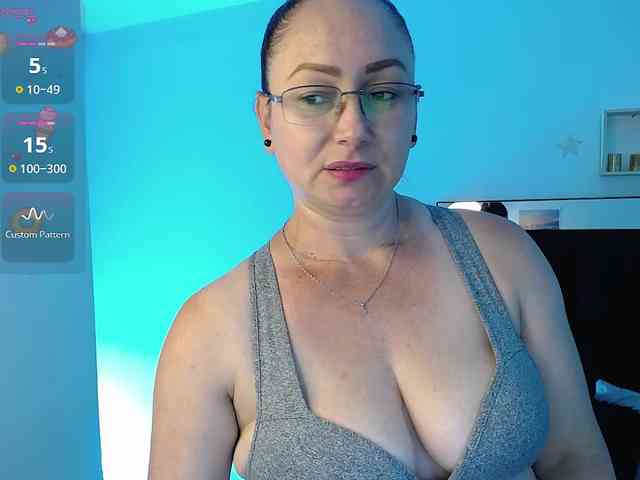Milly-Sanchez webcam