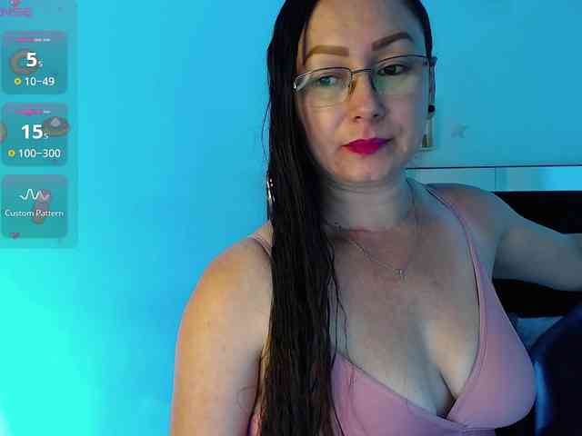 Milly-Sanchez webcam