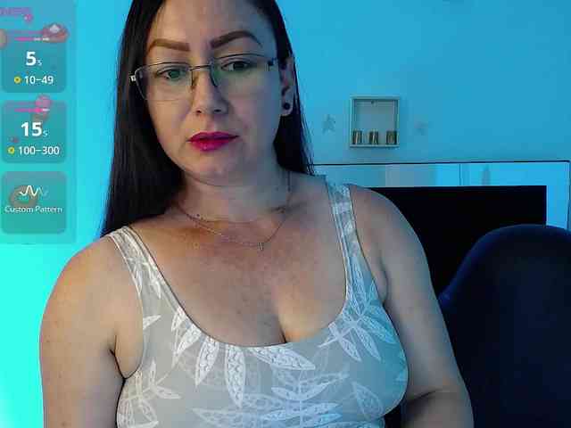 Milly-Sanchez webcam