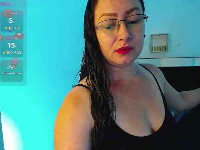 Milly-Sanchez webcam