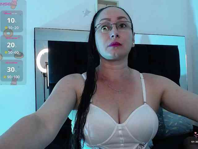 Milly-Sanchez webcam