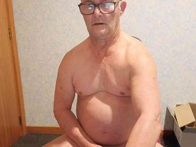 daddyman1 Live Webcam on BongaCams