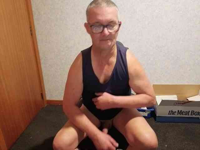 daddyman1 Live Webcam on BongaCams