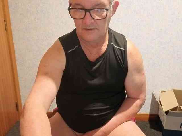 daddyman1 Live Webcam on BongaCams