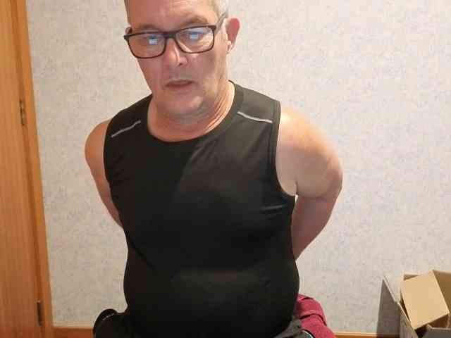 daddyman1 Live Webcam on BongaCams