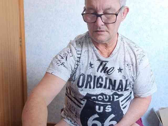 daddyman1 Live Webcam on BongaCams