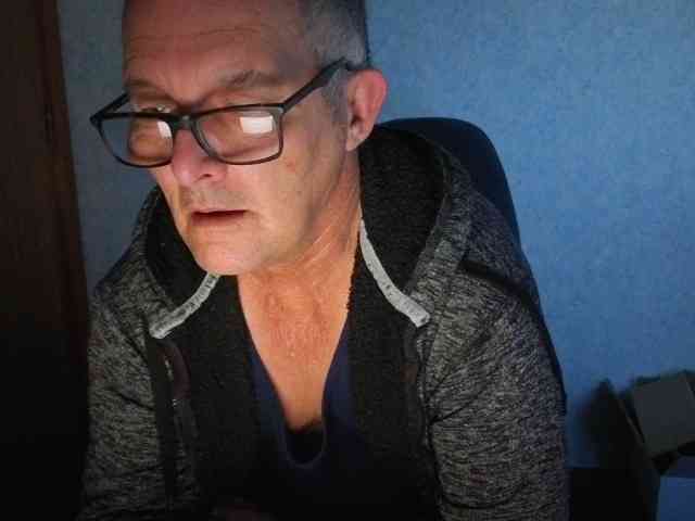 daddyman1 Live Webcam on BongaCams