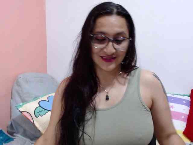 KarinaSuarez1 KarinaSuarez1