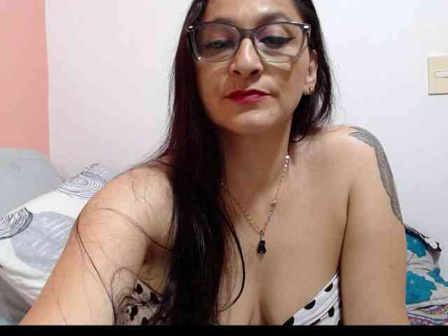 KarinaSuarez1 webcam