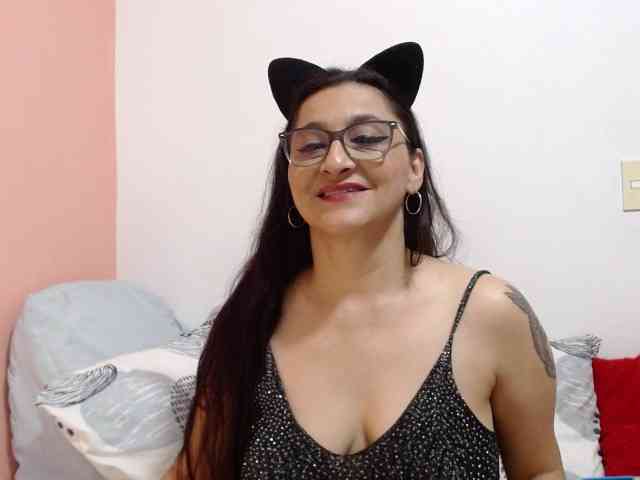 KarinaSuarez1 KarinaSuarez1