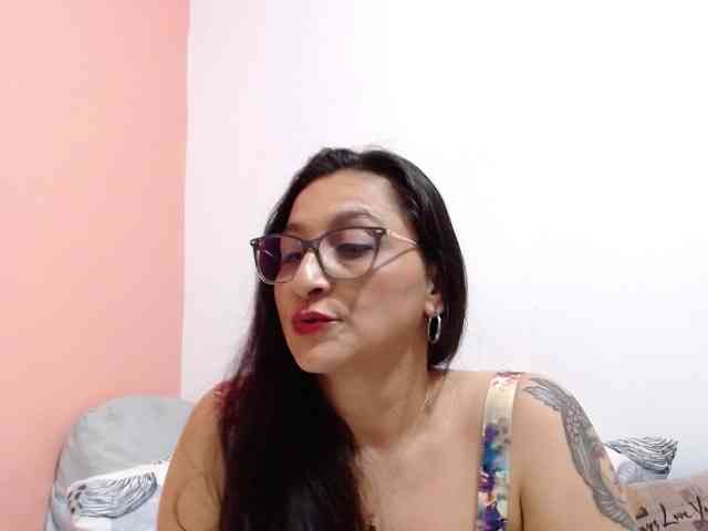 KarinaSuarez1 KarinaSuarez1