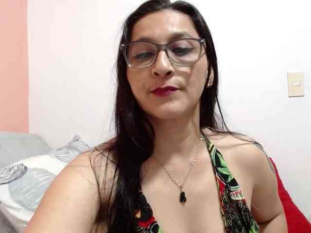 KarinaSuarez1 KarinaSuarez1