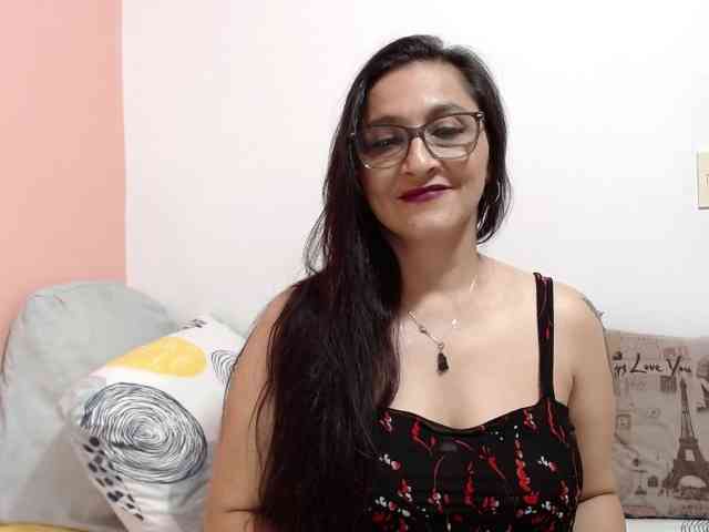 KarinaSuarez1 webcam