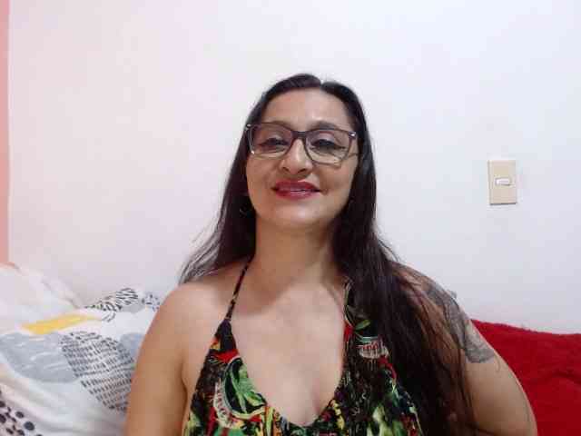 KarinaSuarez1 KarinaSuarez1