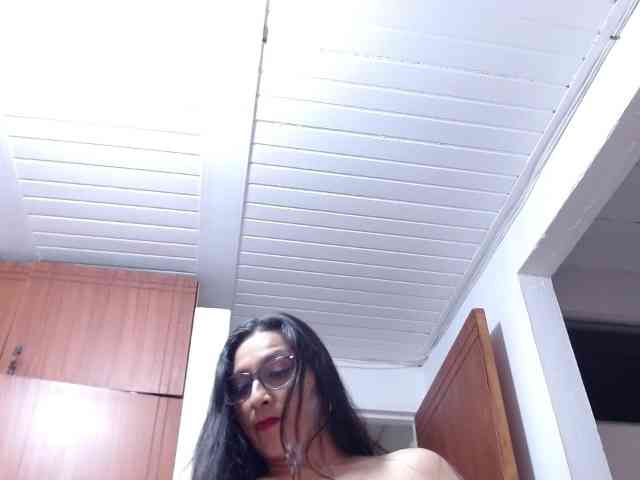 KarinaSuarez1 webcam