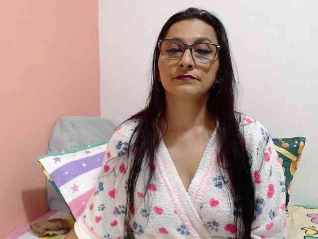 KarinaSuarez1 webcam