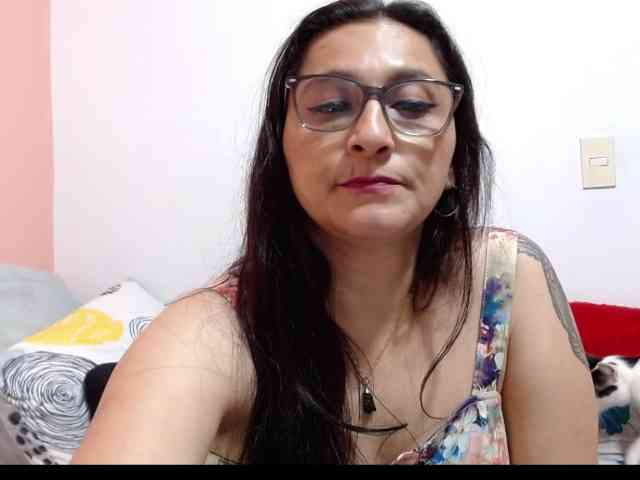 KarinaSuarez1 webcam