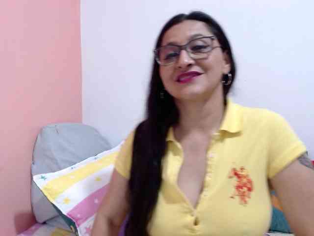 KarinaSuarez1 webcam