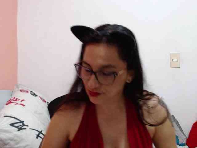 KarinaSuarez1 KarinaSuarez1