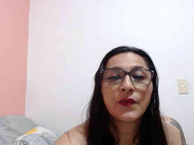 KarinaSuarez1 KarinaSuarez1
