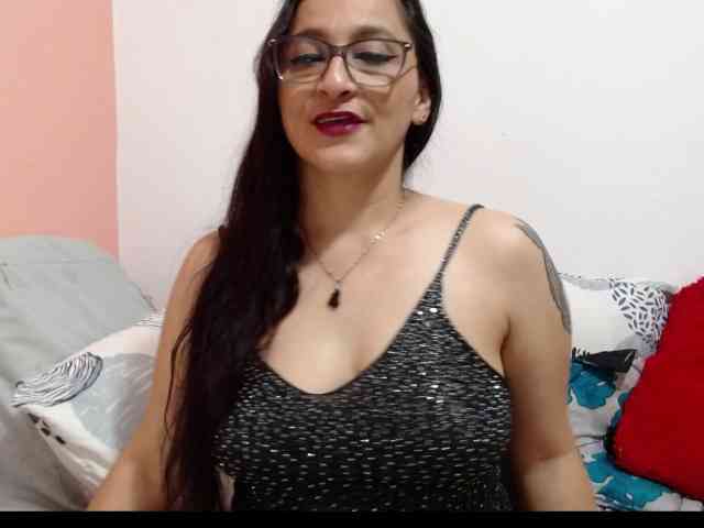 KarinaSuarez1 KarinaSuarez1