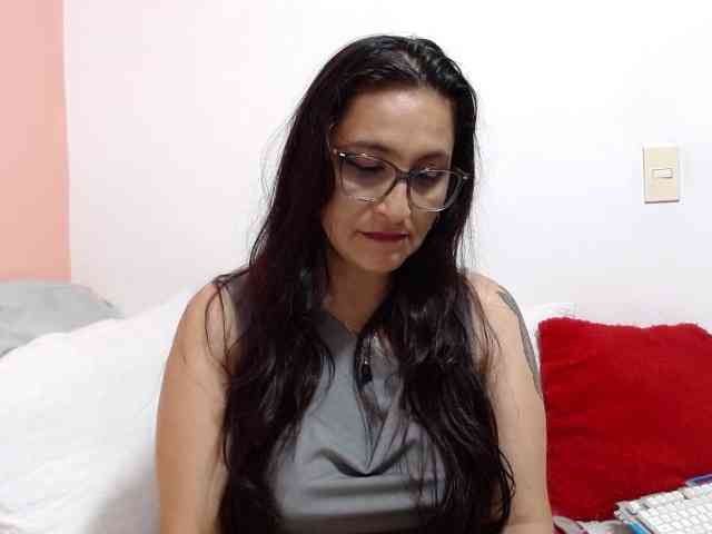 KarinaSuarez1 KarinaSuarez1