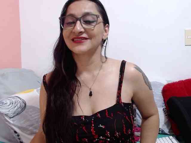模特: KarinaSuarez1