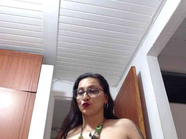 KarinaSuarez1 webcam