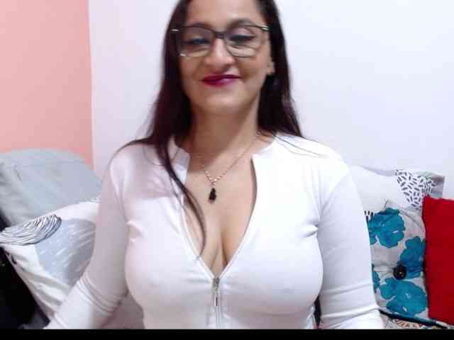 KarinaSuarez1