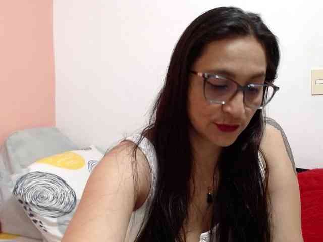KarinaSuarez1 KarinaSuarez1
