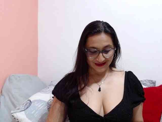 KarinaSuarez1 webcam