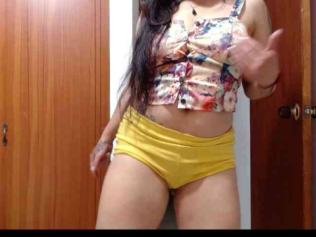 KarinaSuarez1 webcam