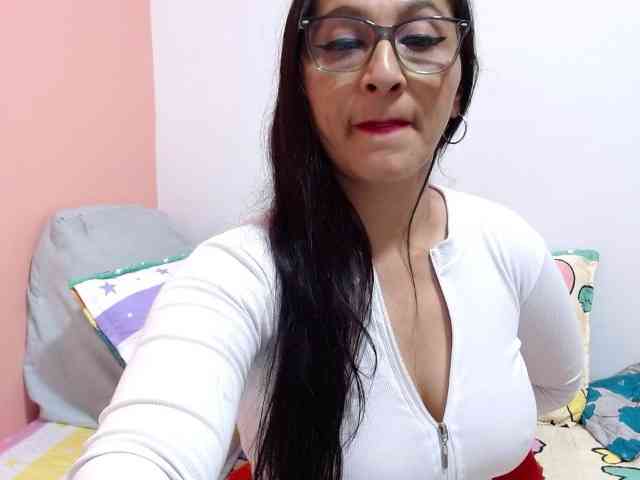 KarinaSuarez1 webcam
