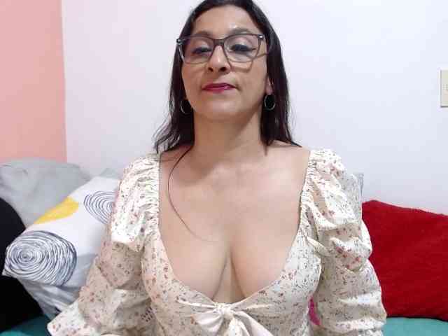 KarinaSuarez1 webcam