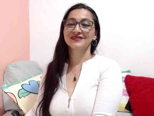 KarinaSuarez1 webcam