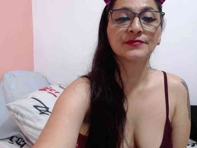 KarinaSuarez1 KarinaSuarez1