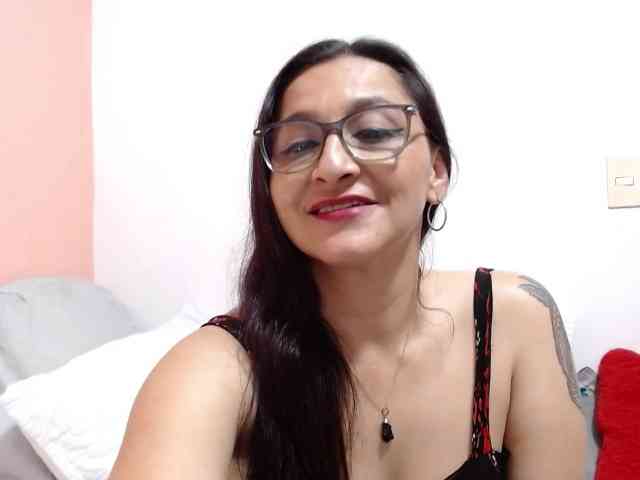 KarinaSuarez1 KarinaSuarez1