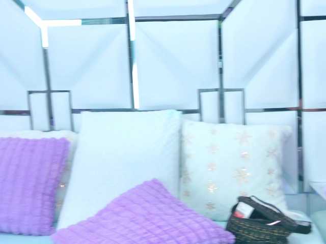 MiaSton live cam on BongaCams